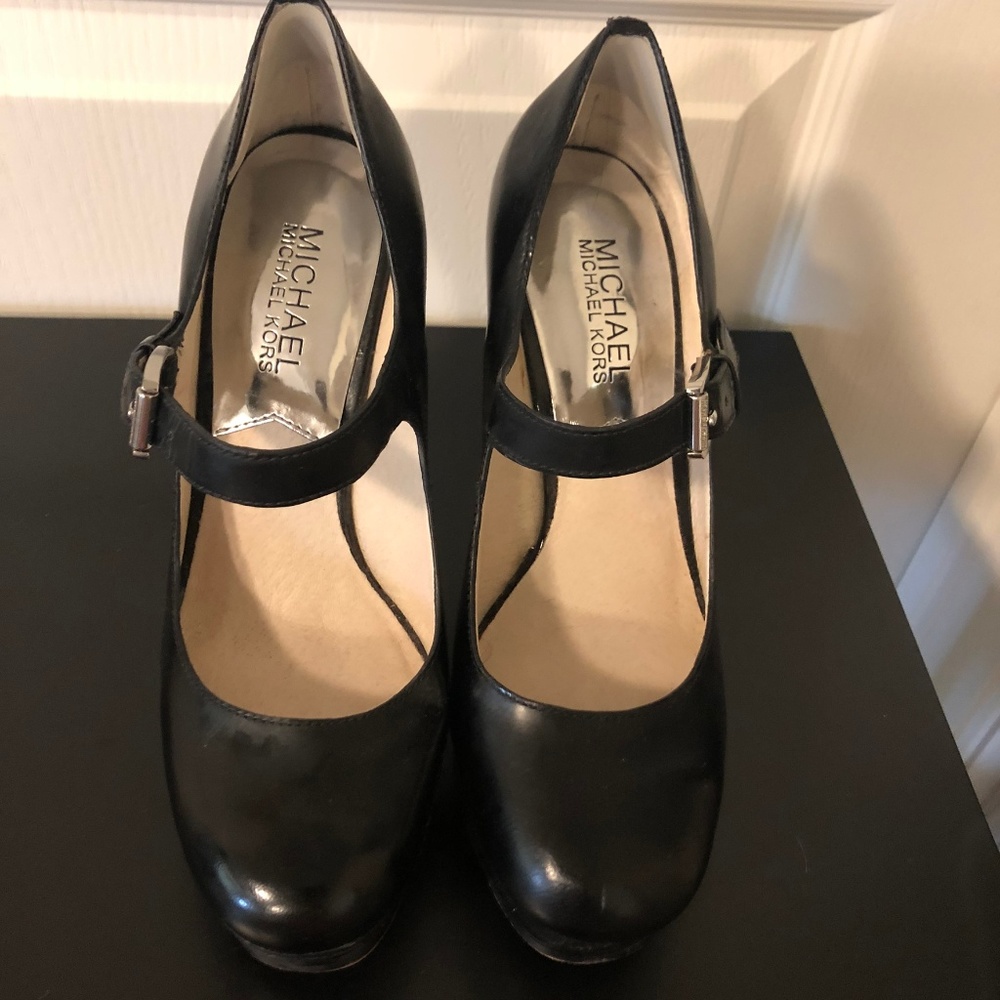 MICHAEL Michael Kors Mary Jane Pumps Black 6M